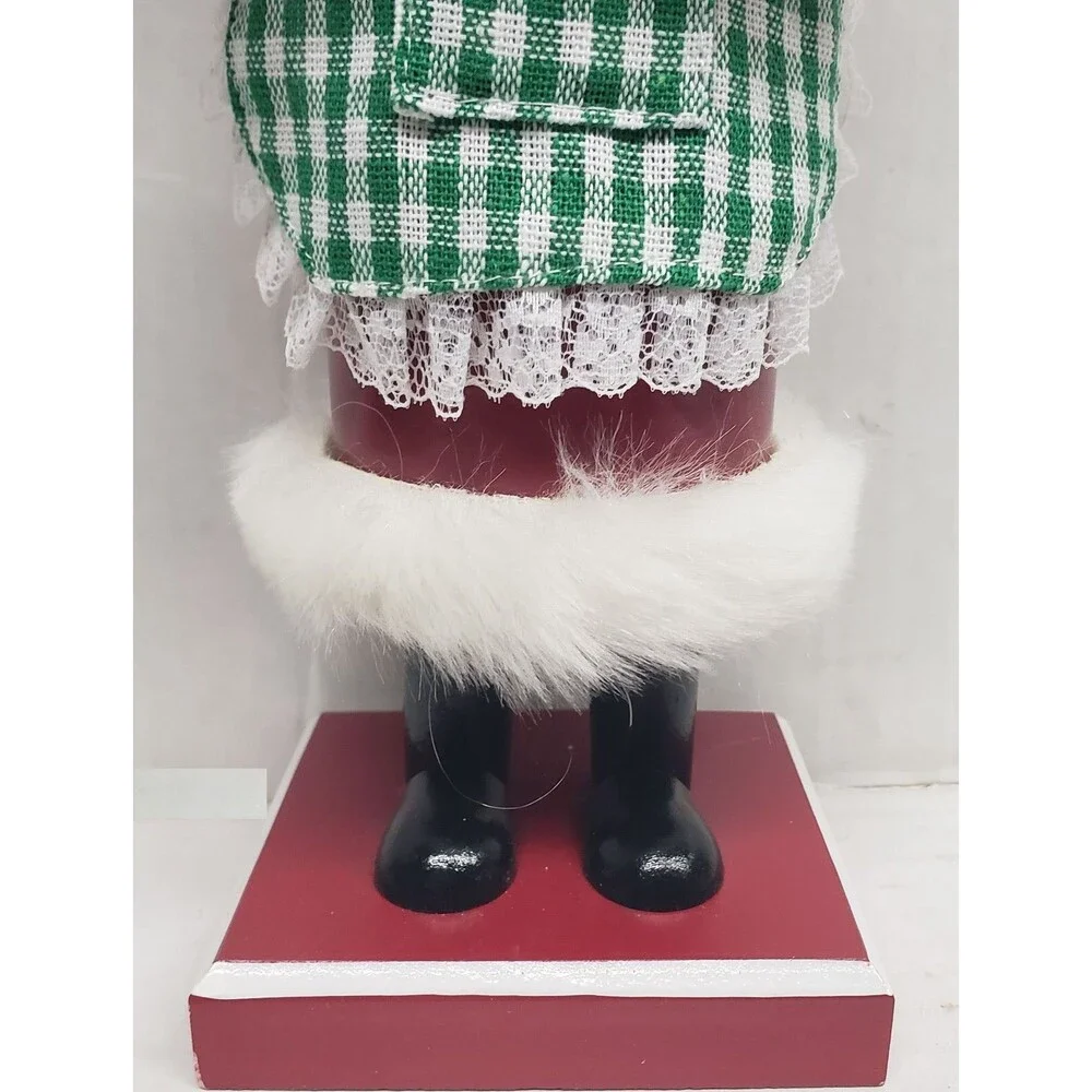 Wooden Christmas Nutcracker,14